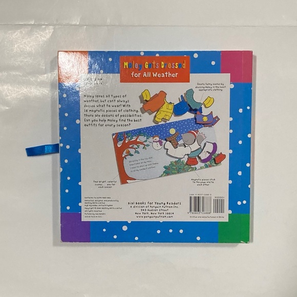Moley Gets Dressed book & magnetic pieces - Picture 8 of 8